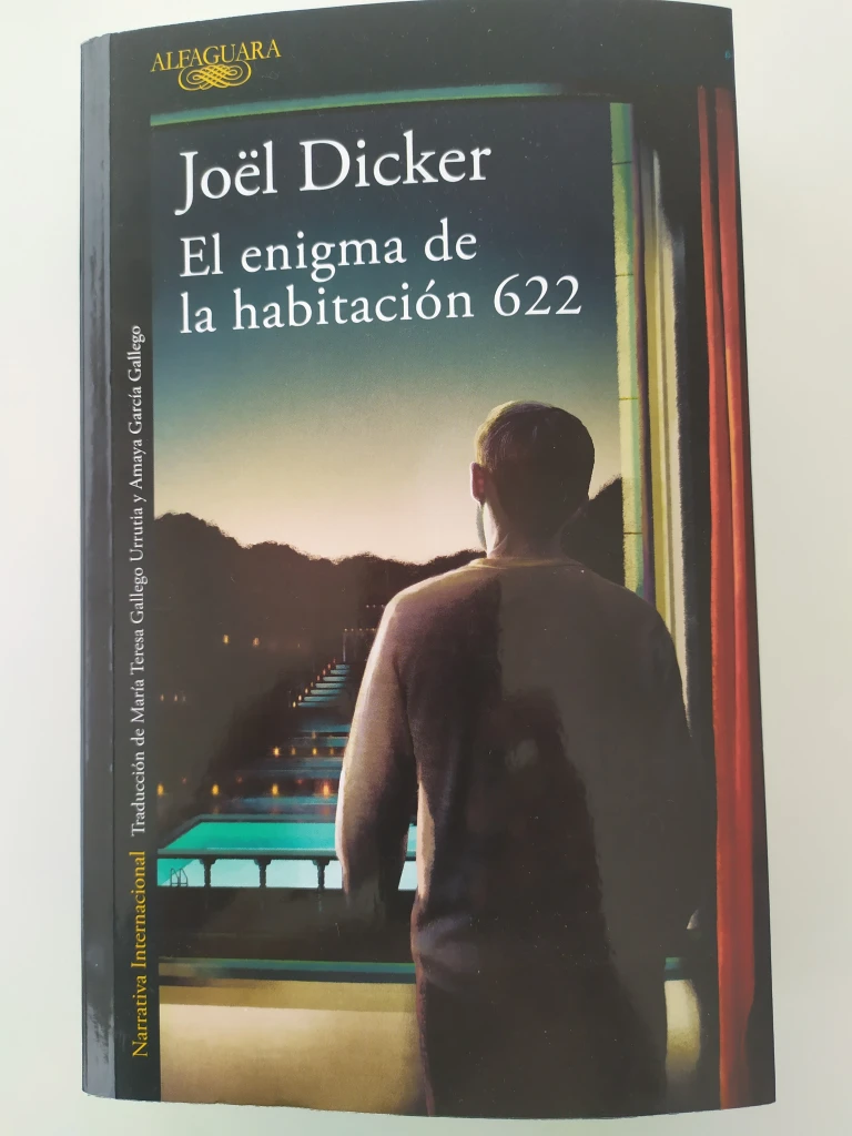 reseña «el enigma de la habitación 622»